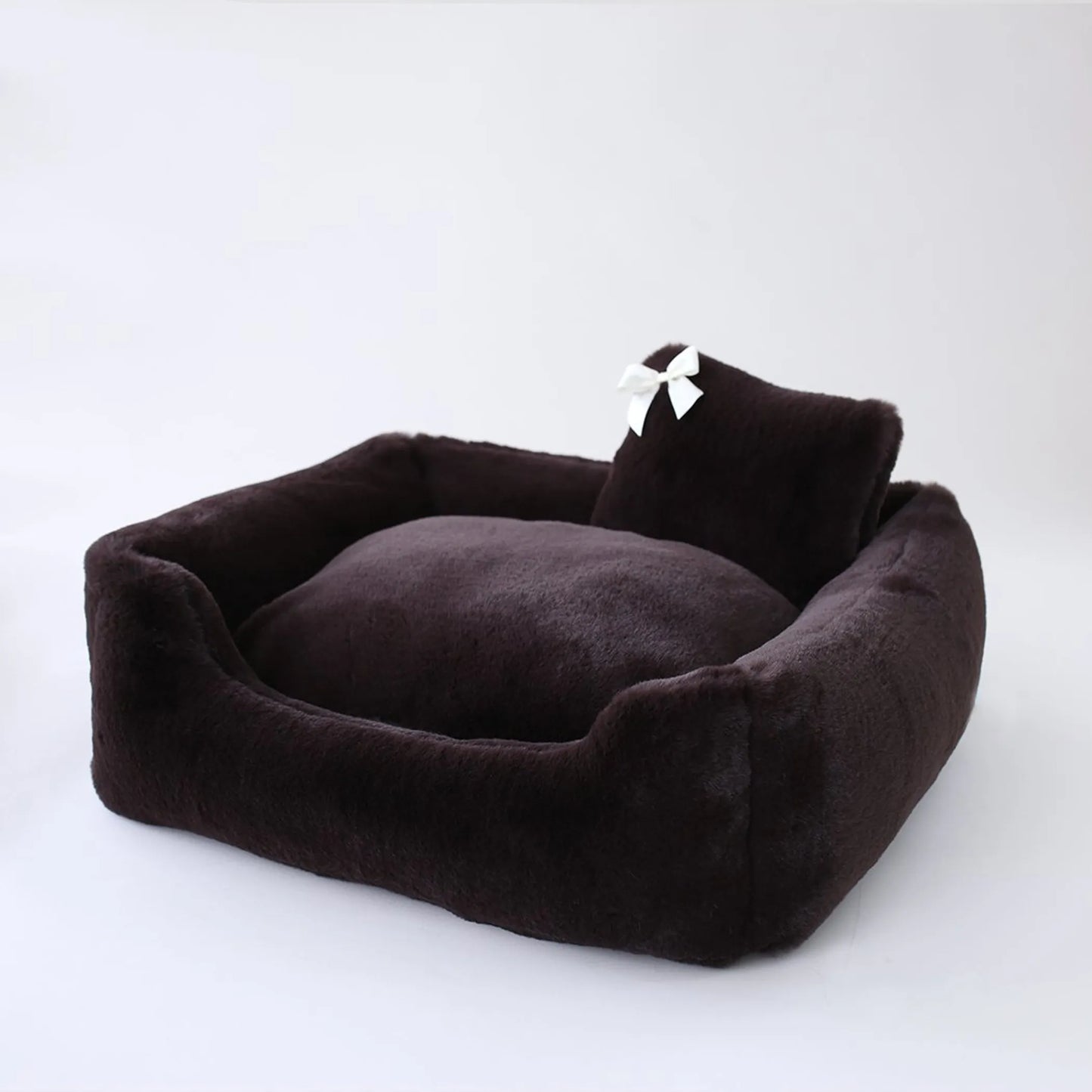 Divine Dog Bed – Luxury Comfort for Pampered Pups